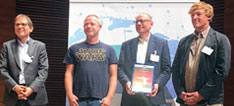 Klaus Fahle mit den Preisträgern